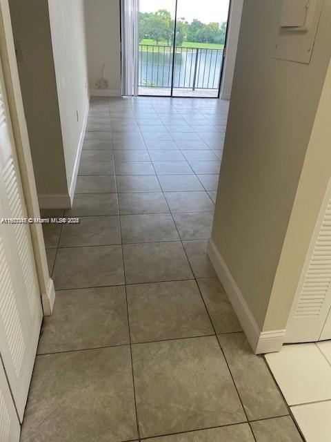 GOLFVIEW CL FONTAINBL PK - Residential Lease