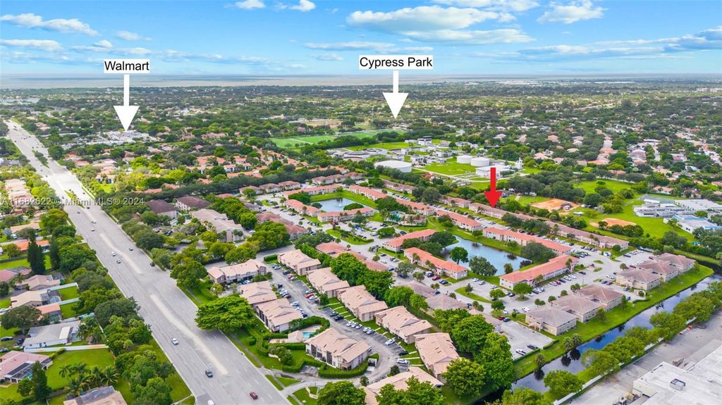 Photo of 10010 Twin Lakes Dr #6-B, Coral Springs, FL 33071 (MLS # A11682622)