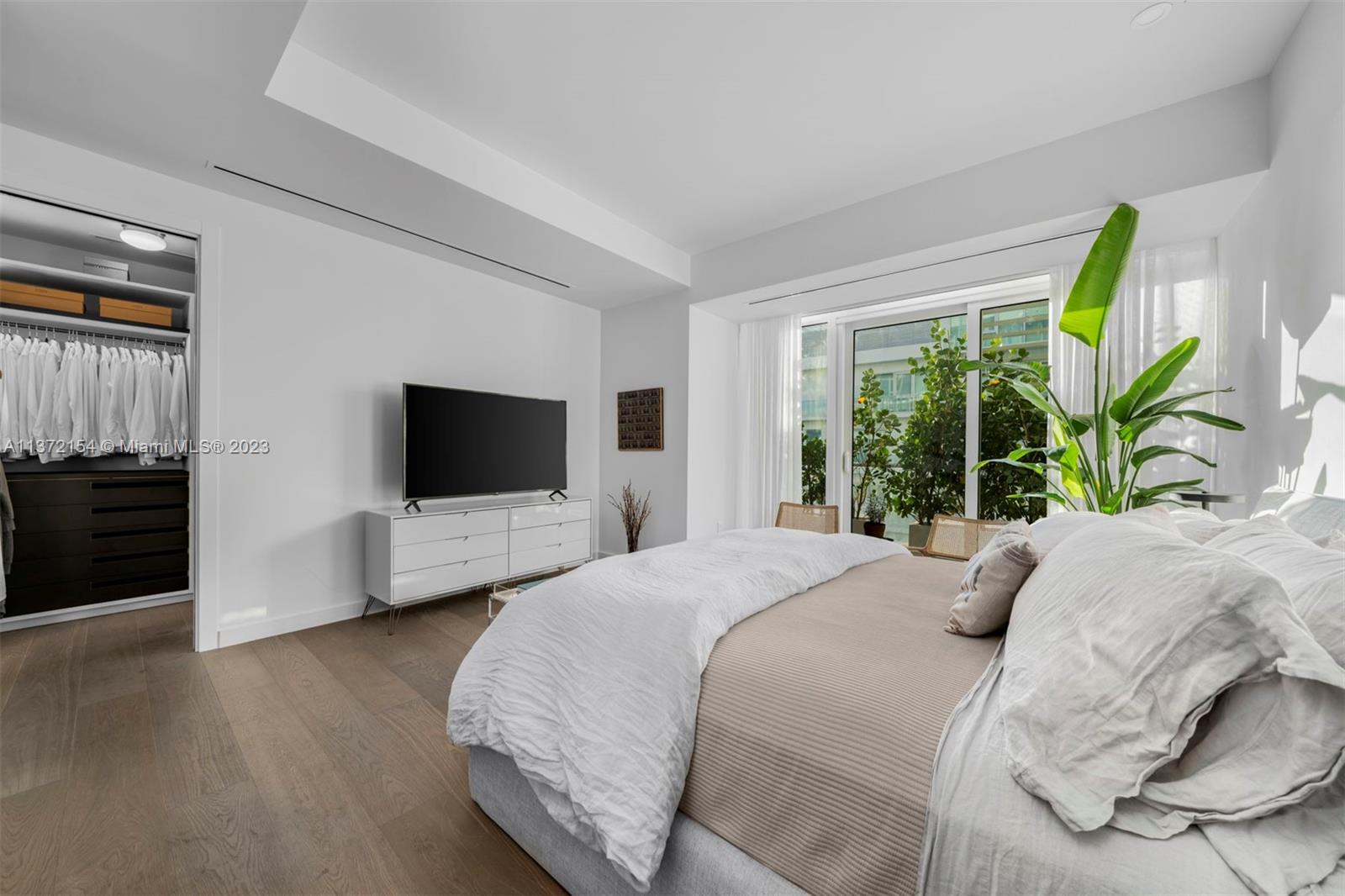 4701 NORTH MERIDIAN CONDO - Residential