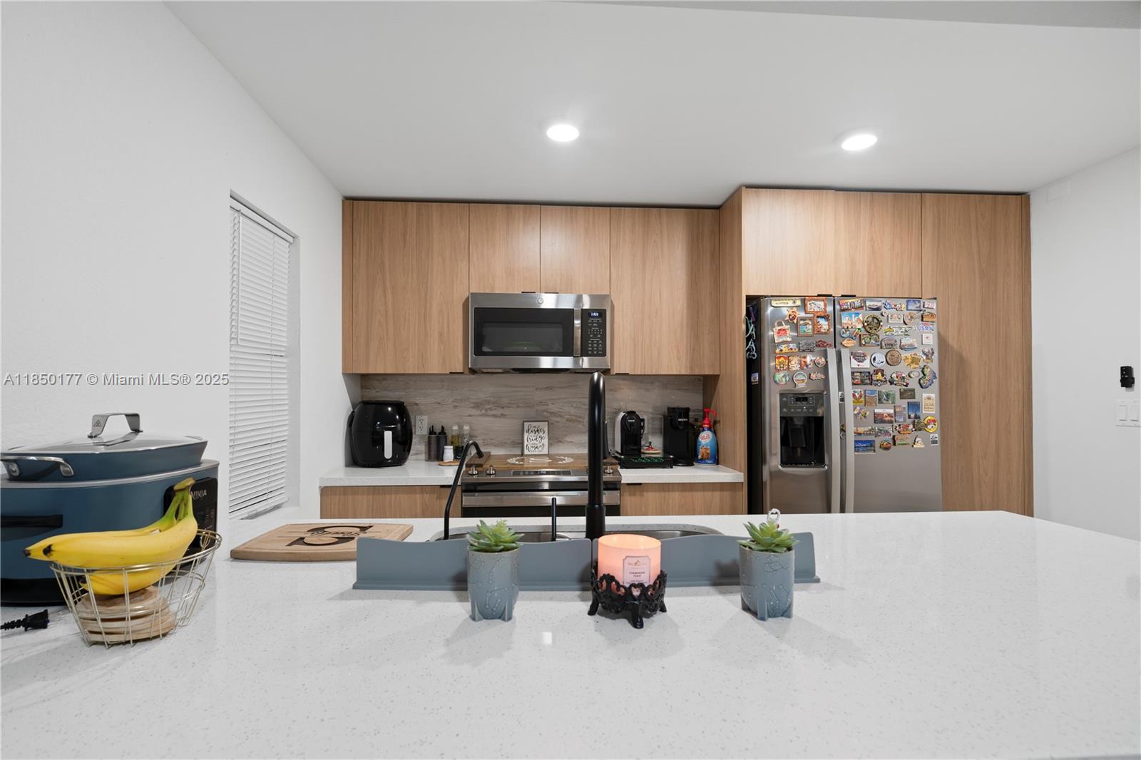 214 NW 13th Ct