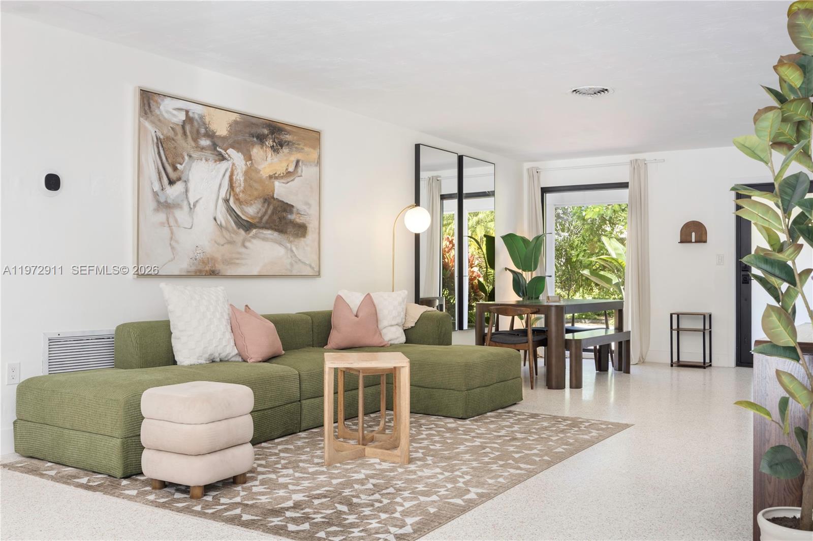 SOUTH SHENANDOAH - Residential Lease