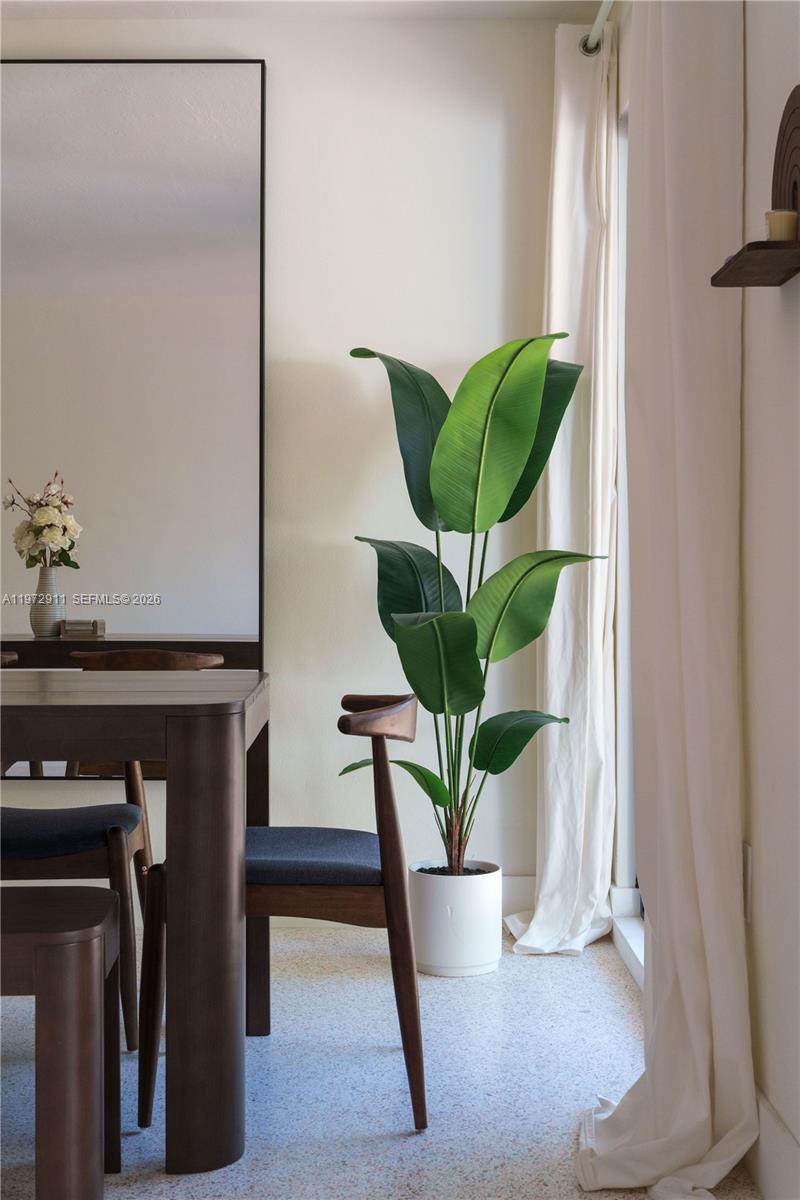 SOUTH SHENANDOAH - Residential Lease