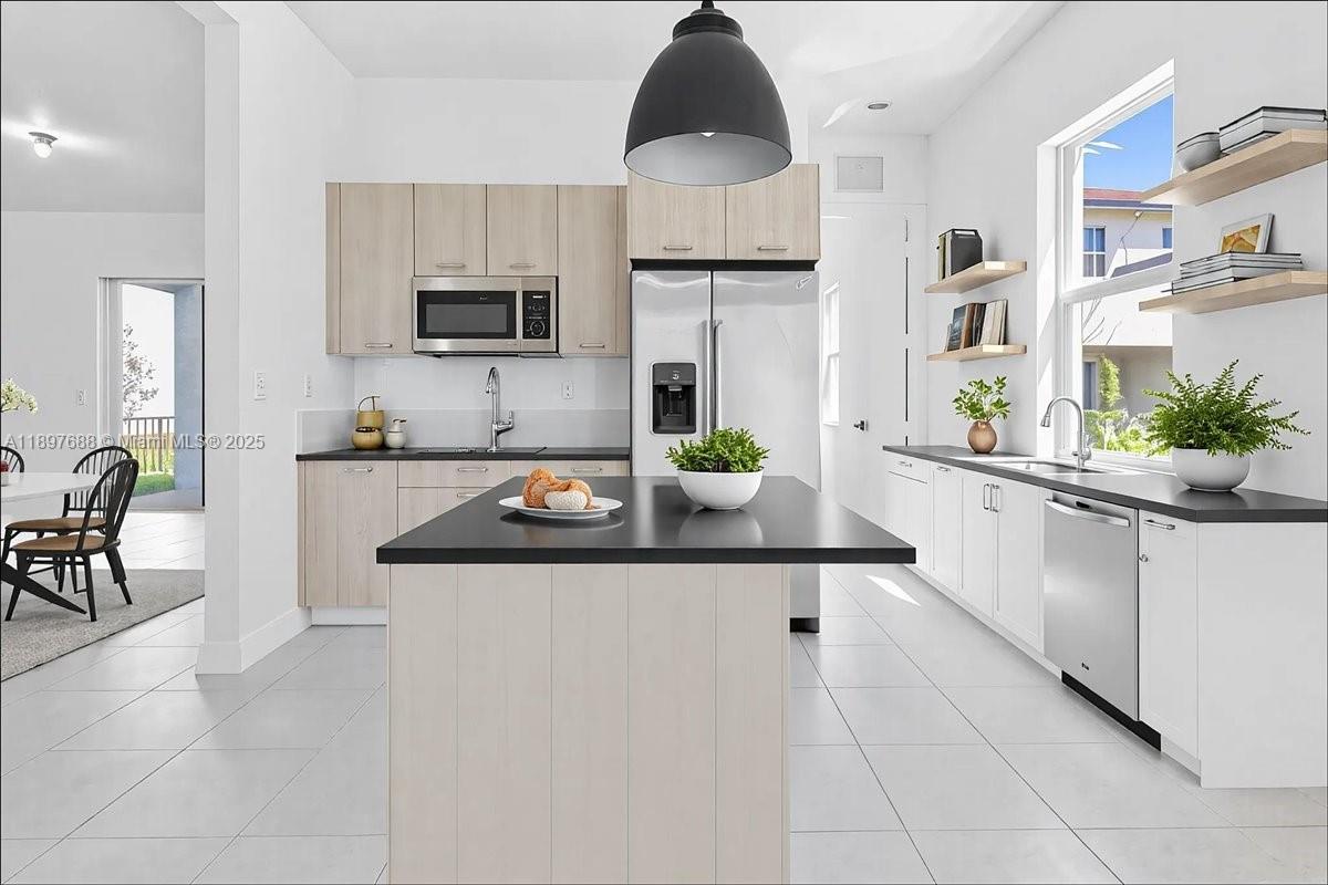 RESERVE AT DAVIE - Residential