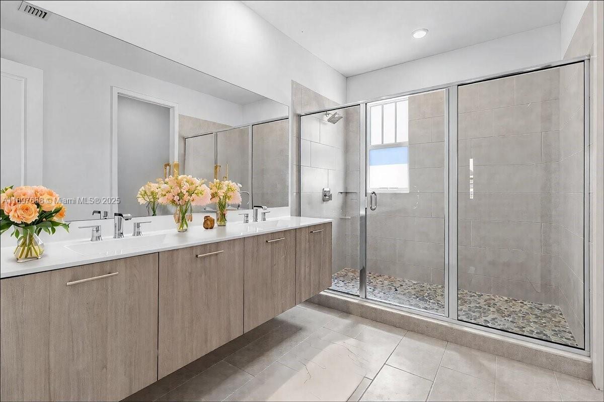 RESERVE AT DAVIE - Residential