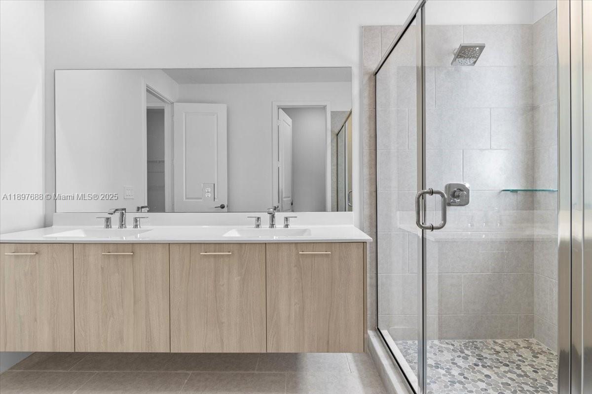 RESERVE AT DAVIE - Residential