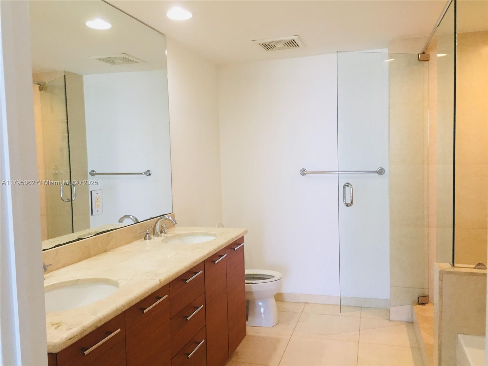 50 BISCAYNE CONDO - Residential Lease