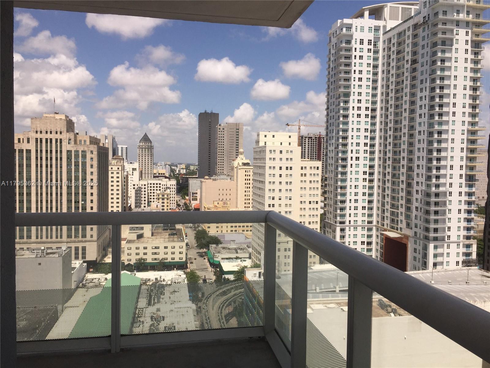 50 BISCAYNE CONDO - Residential Lease