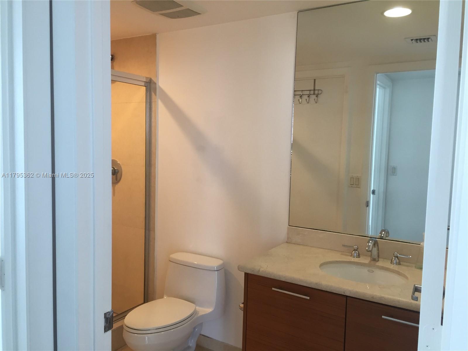 50 BISCAYNE CONDO - Residential Lease