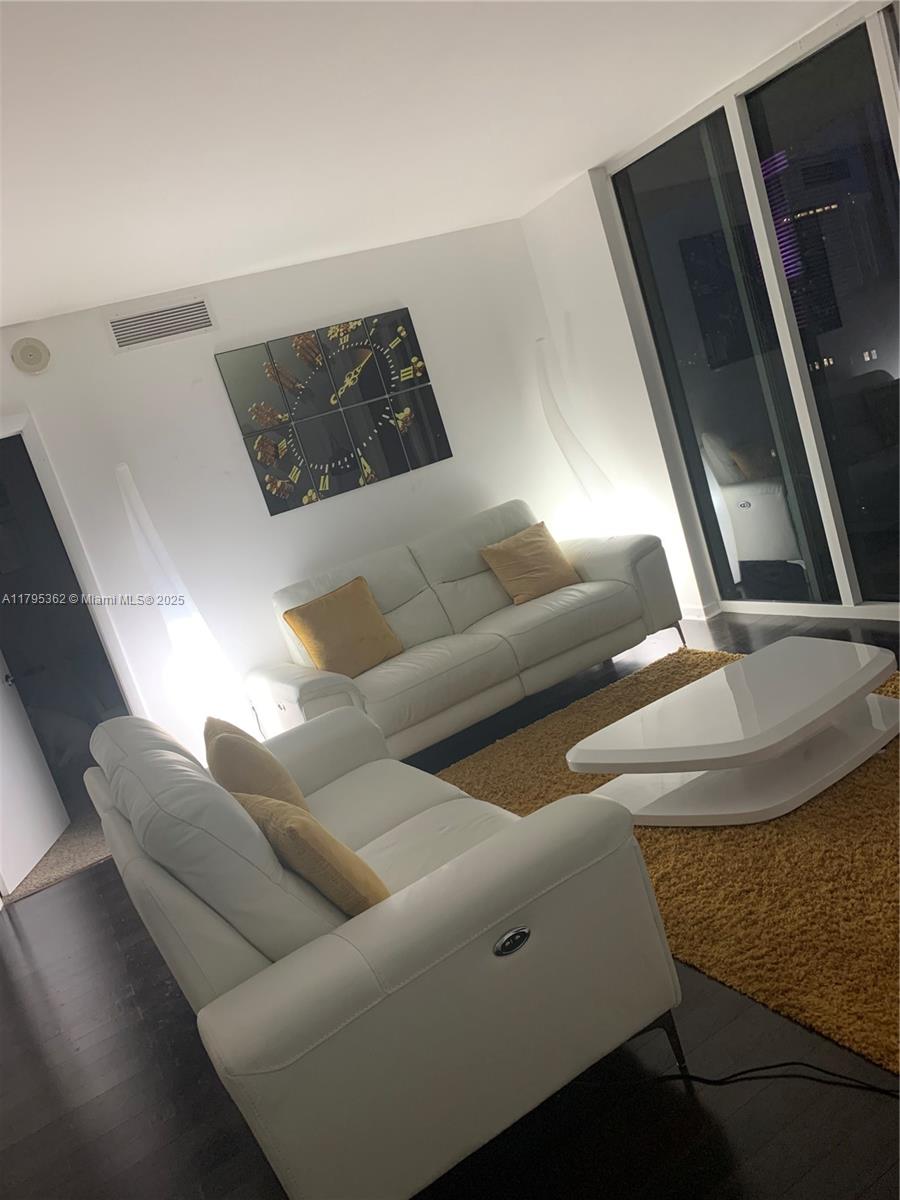 50 BISCAYNE CONDO - Residential Lease