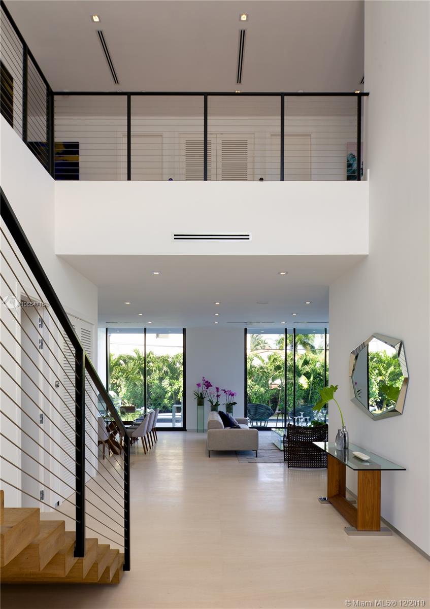 BAY HARBOR ISLAND - Residential