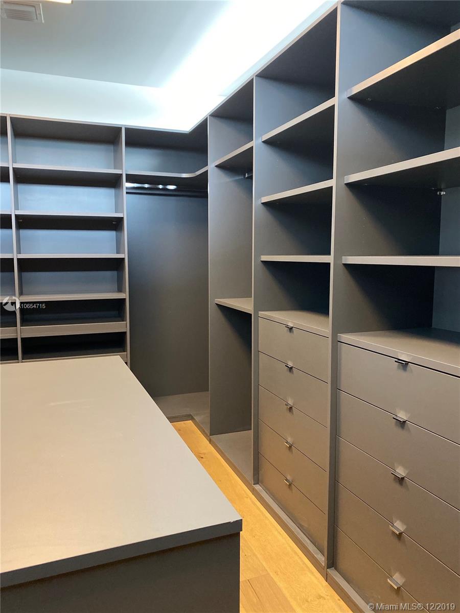 BAY HARBOR ISLAND - Residential