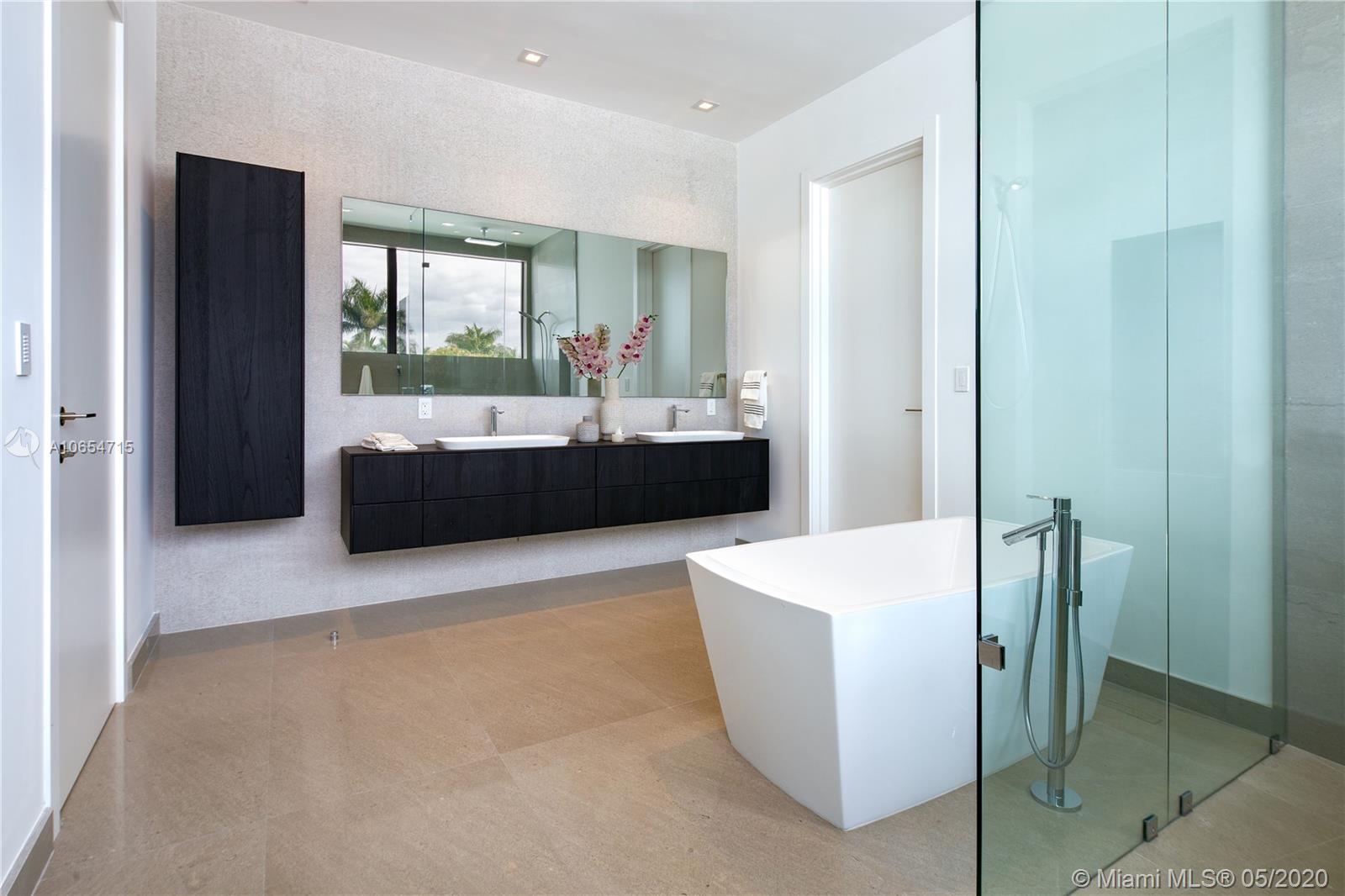 BAY HARBOR ISLAND - Residential