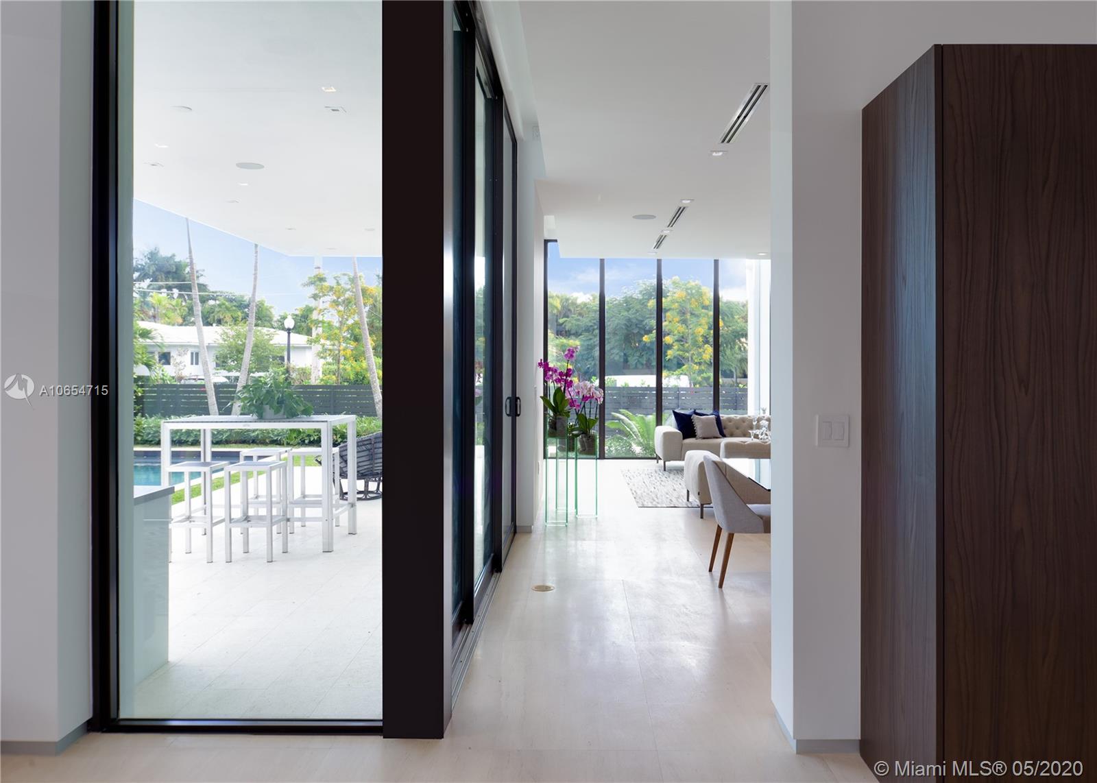 BAY HARBOR ISLAND - Residential