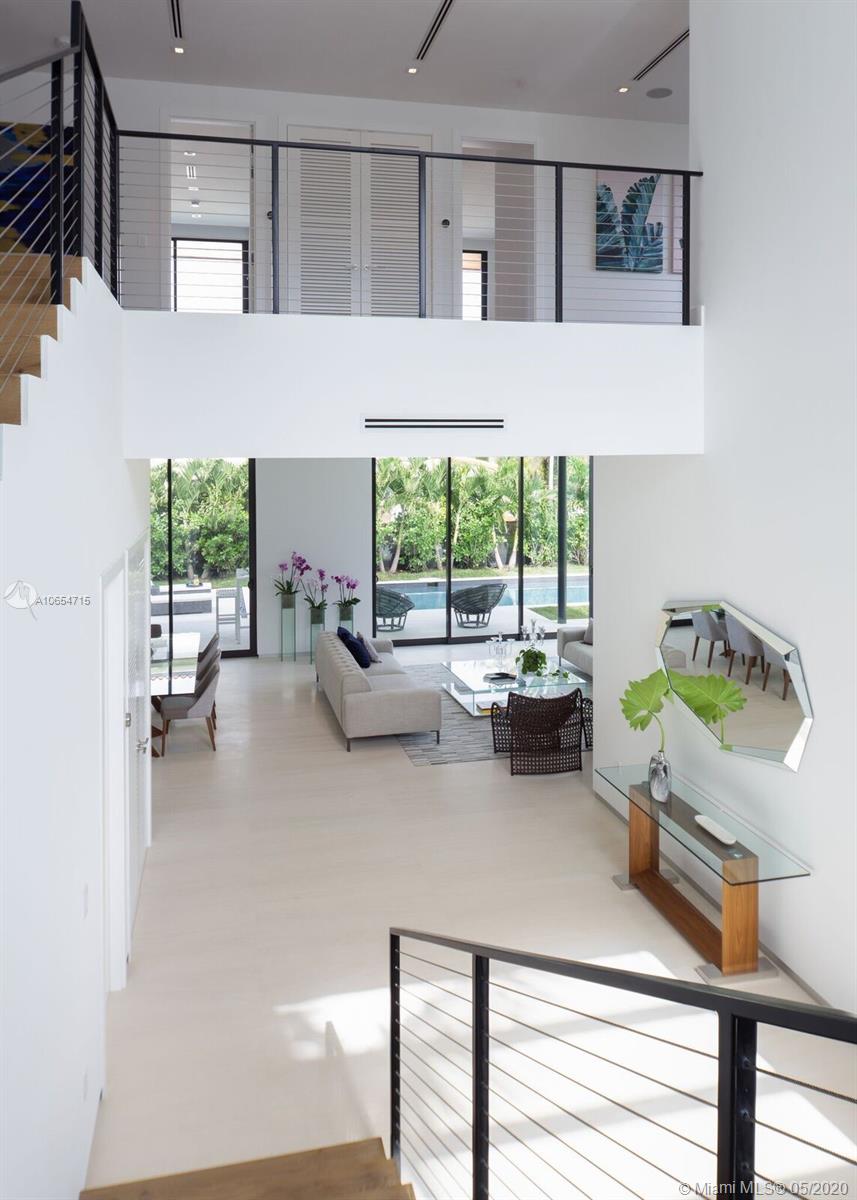 BAY HARBOR ISLAND - Residential