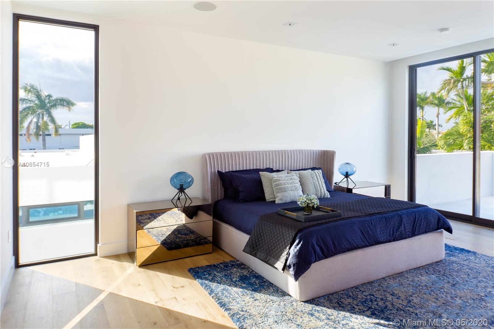 BAY HARBOR ISLAND - Residential