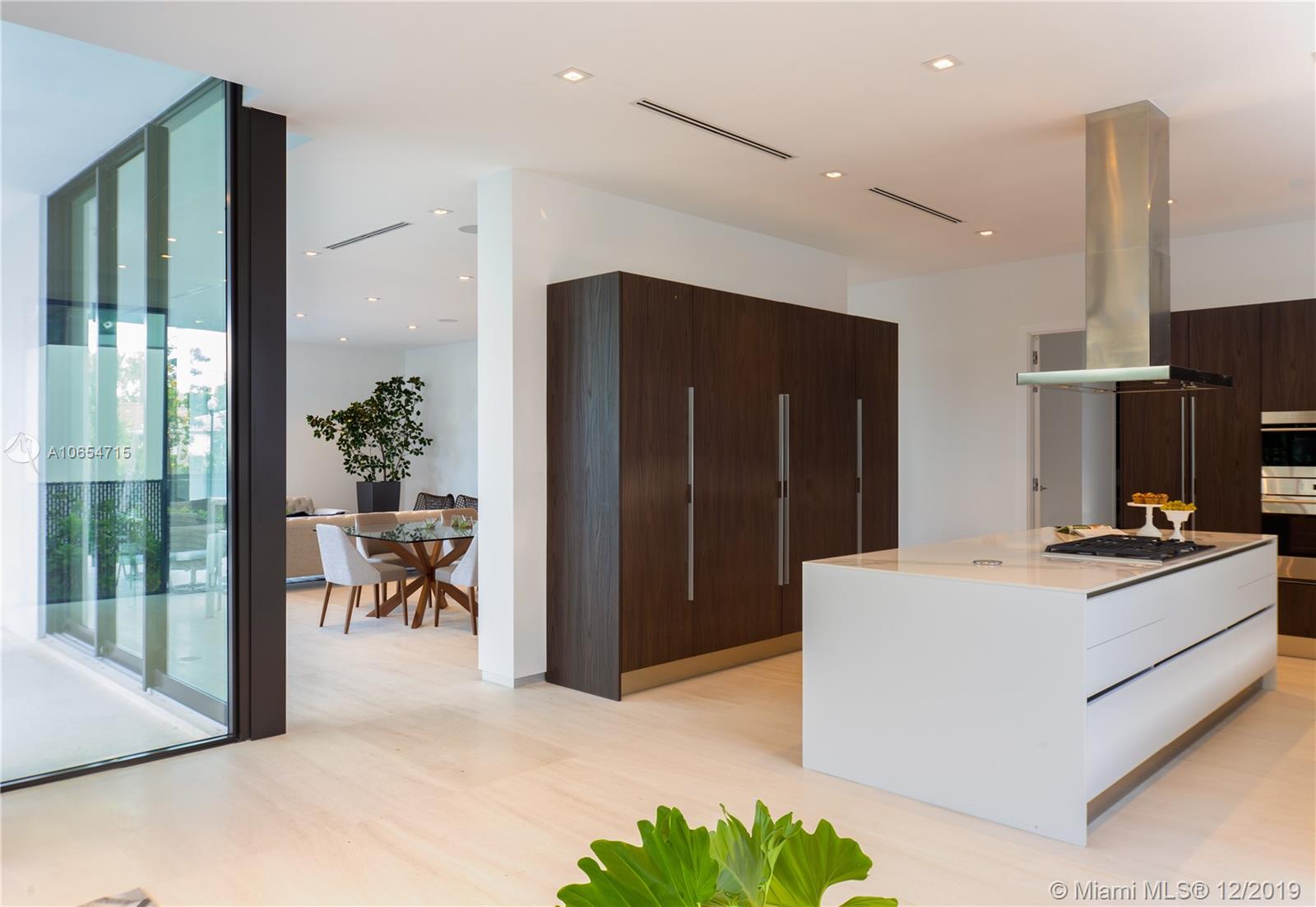 BAY HARBOR ISLAND - Residential