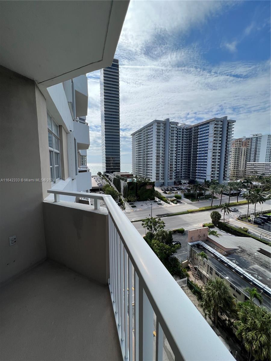 Rental Property at 1985 S Ocean Dr 8L, Hallandale Beach, Broward County, Florida - Bedrooms: 1 
Bathrooms: 2  - $2,100 MO.