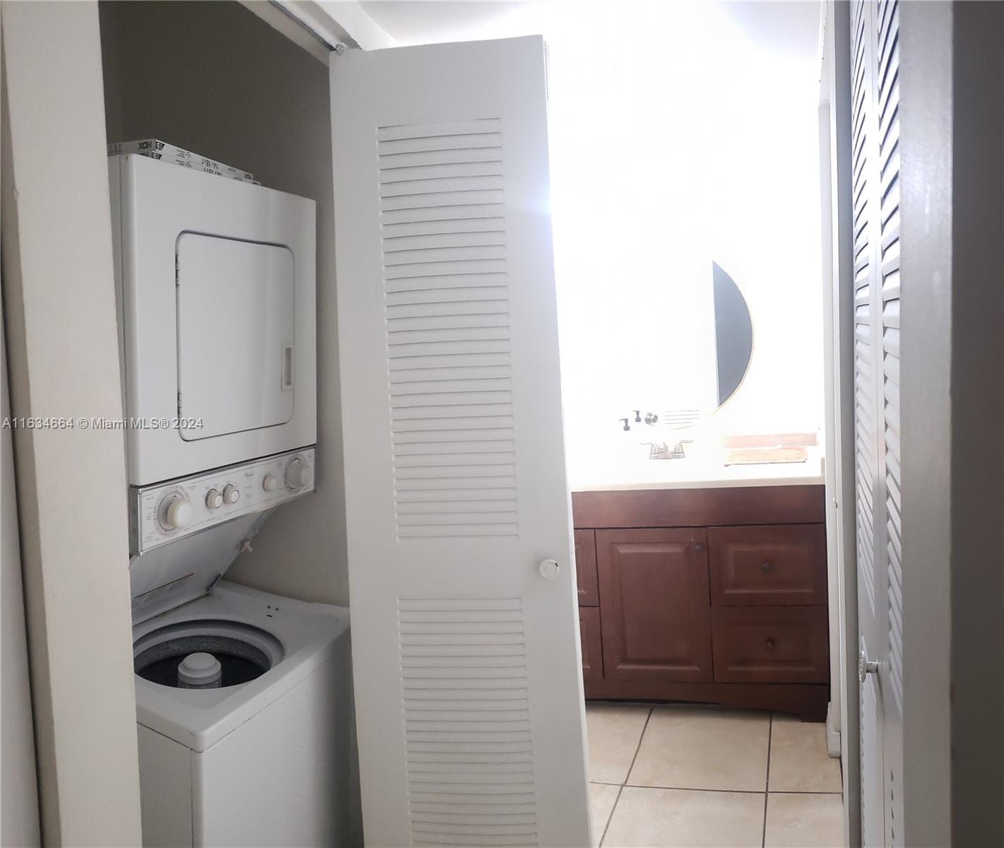 SEGOVIA CONDO - Residential