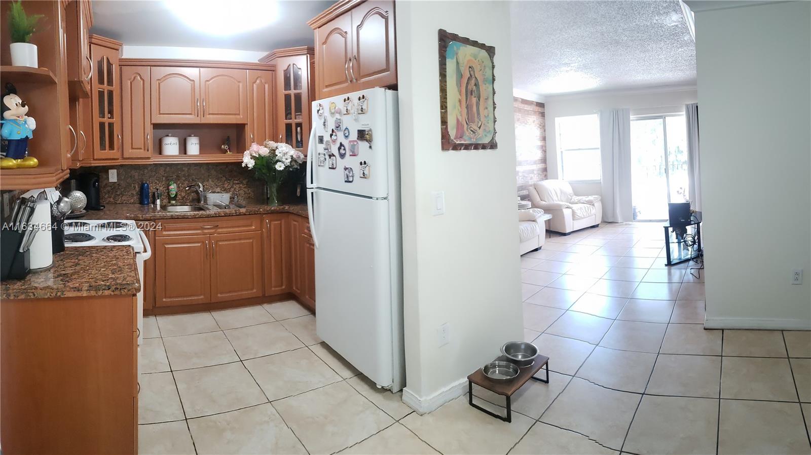 SEGOVIA CONDO - Residential