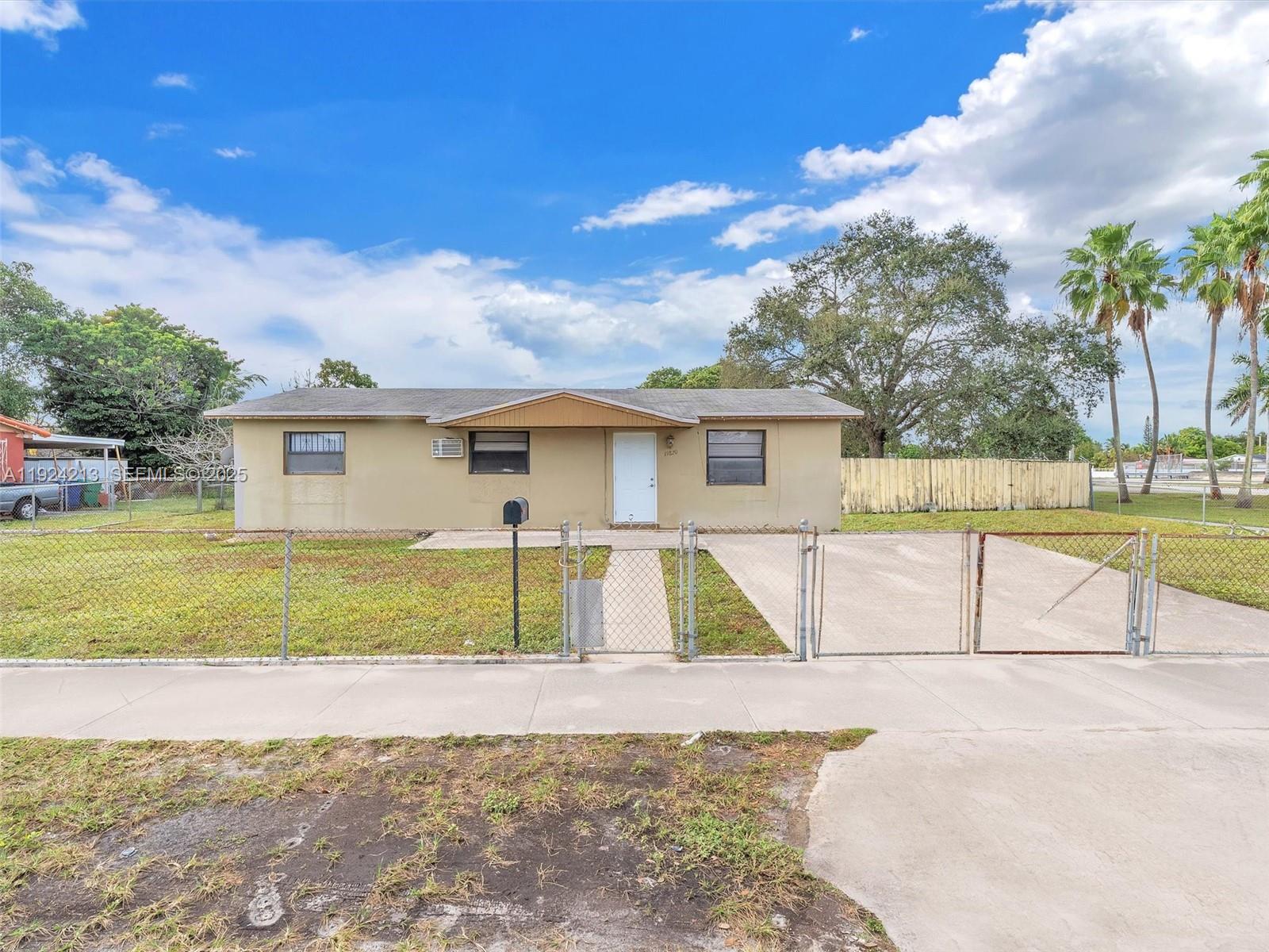 CAROL CITY 2ND ADDN - Residential