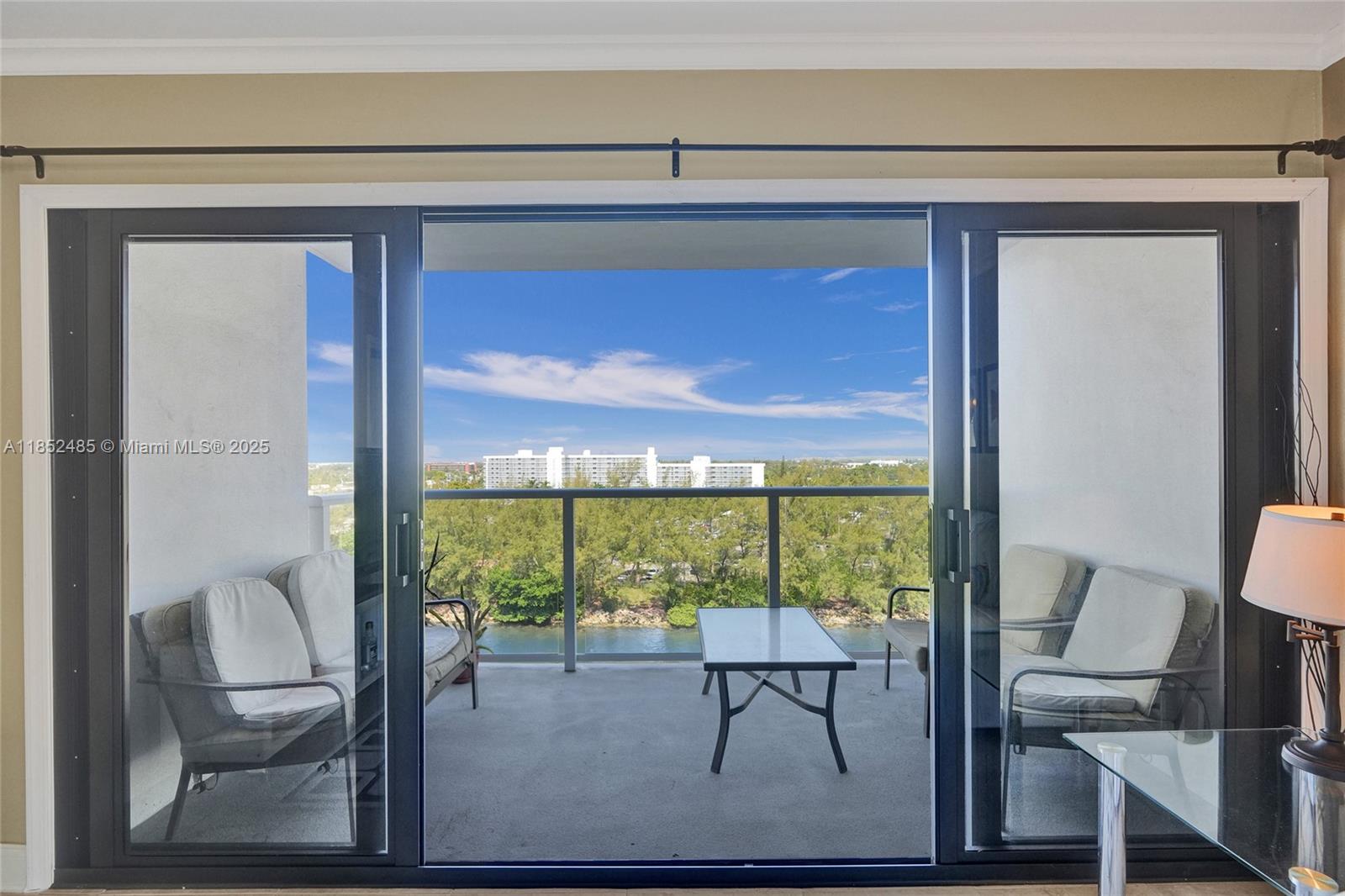 1401 N Riverside Dr 1005