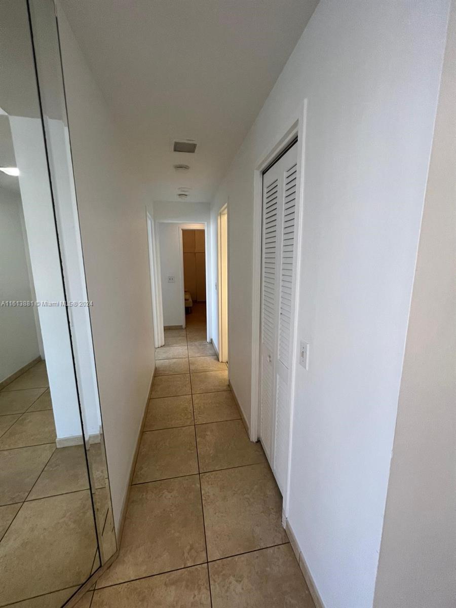 ALEXANDER TOWERS CONDO - Residential