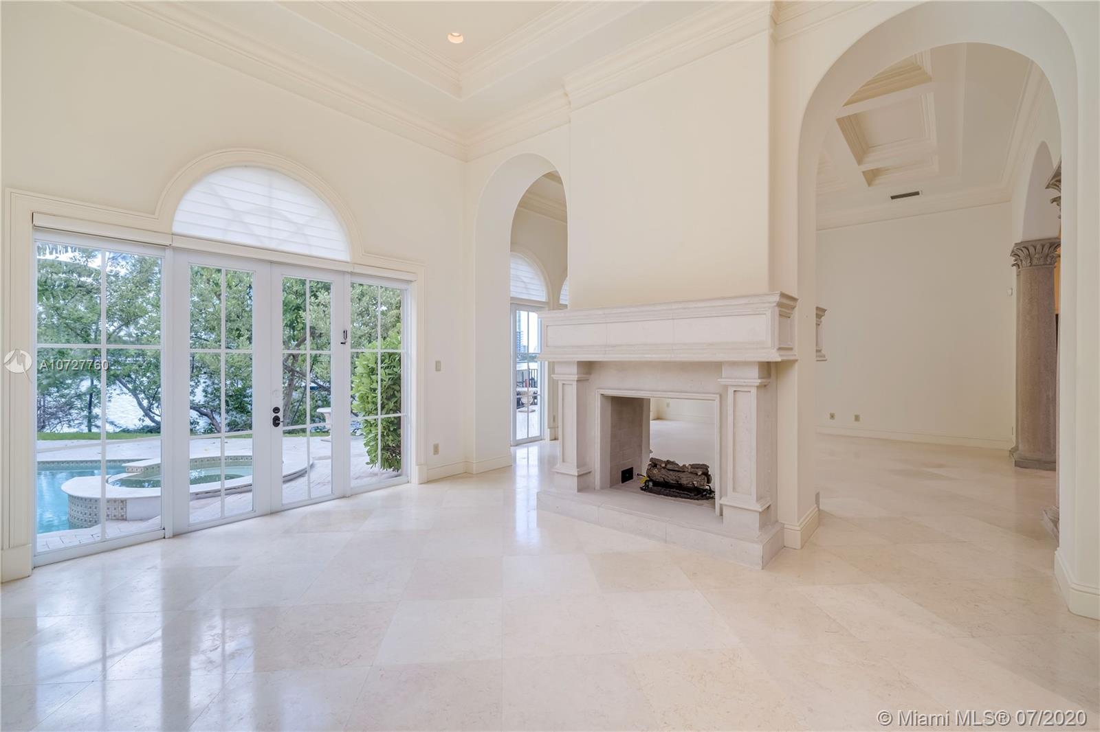 ISLAND ESTATES - Residential