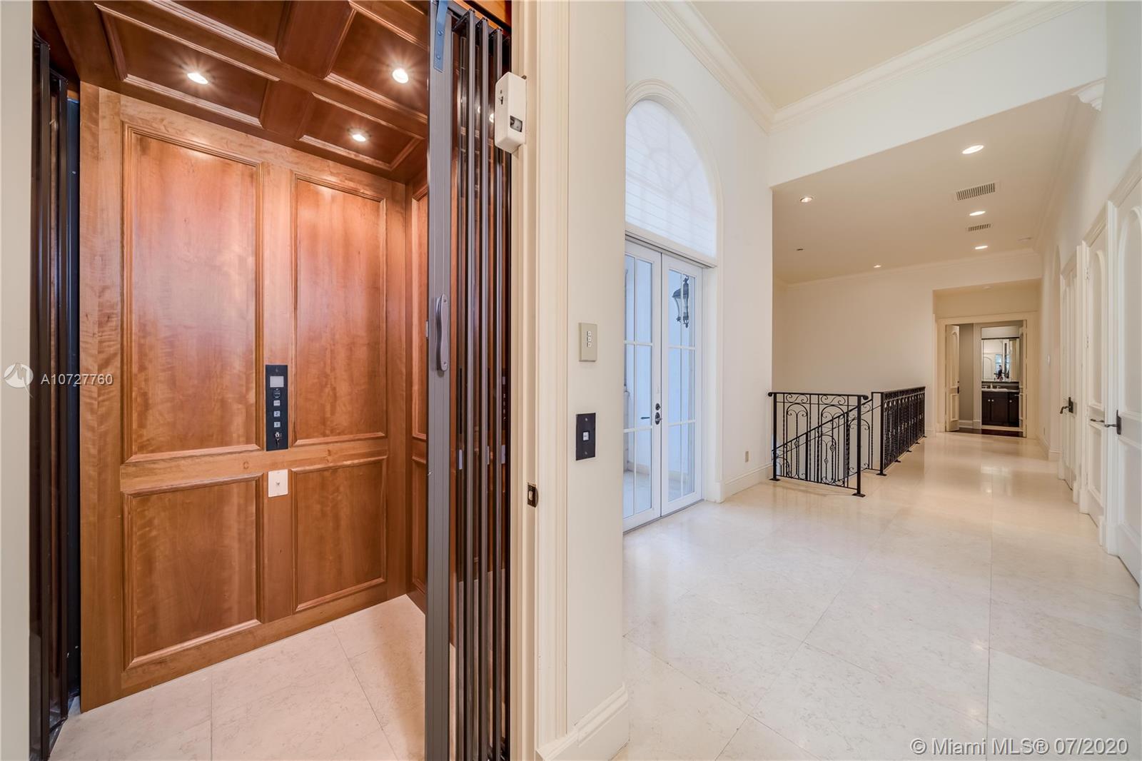 ISLAND ESTATES - Residential