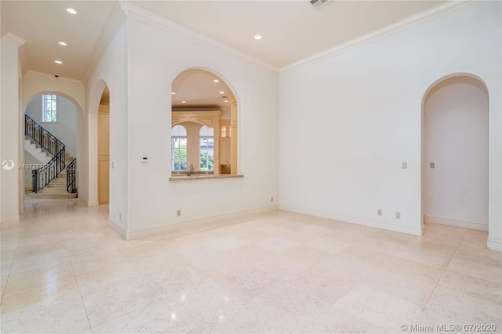 ISLAND ESTATES - Residential