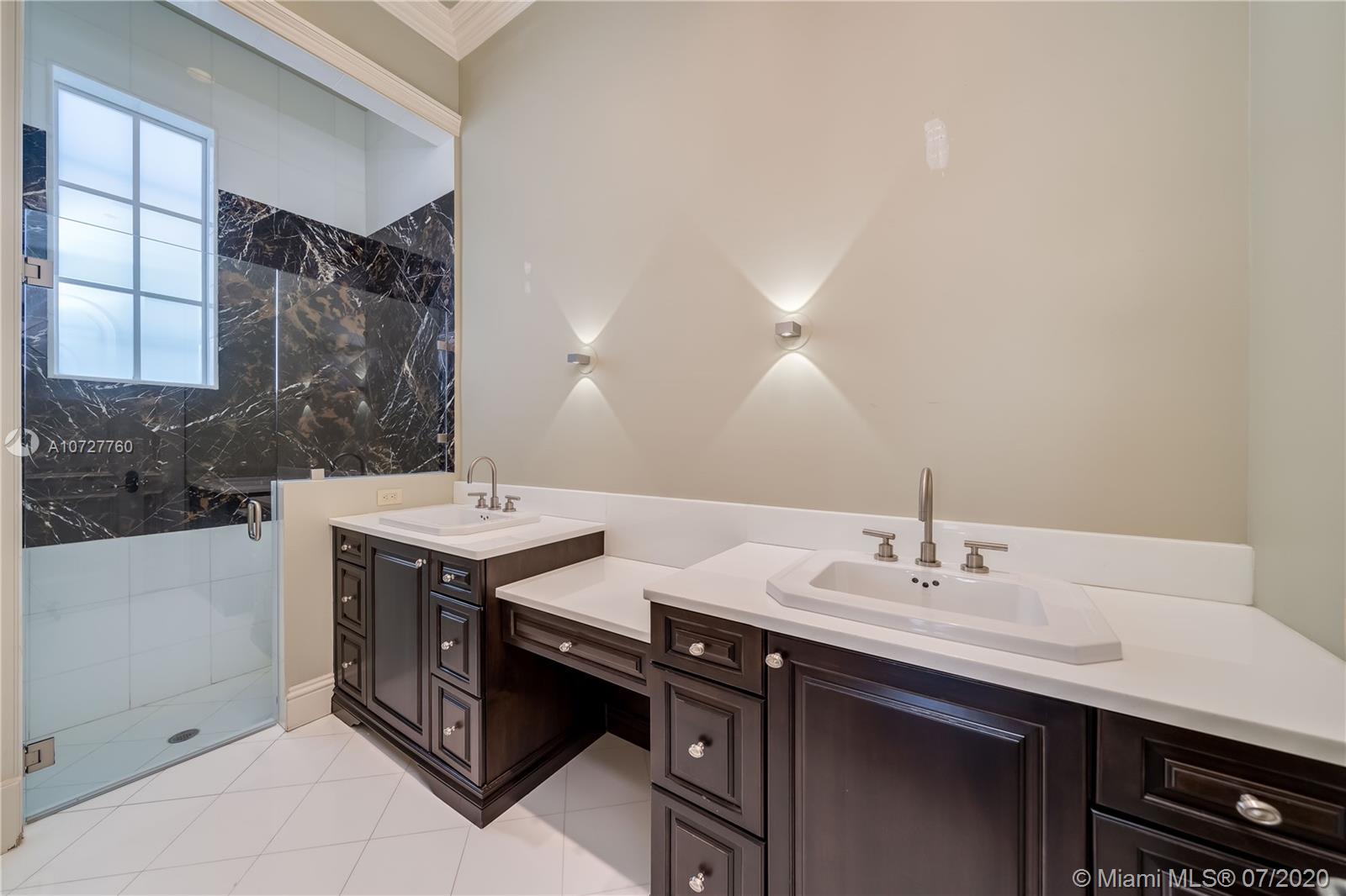 ISLAND ESTATES - Residential