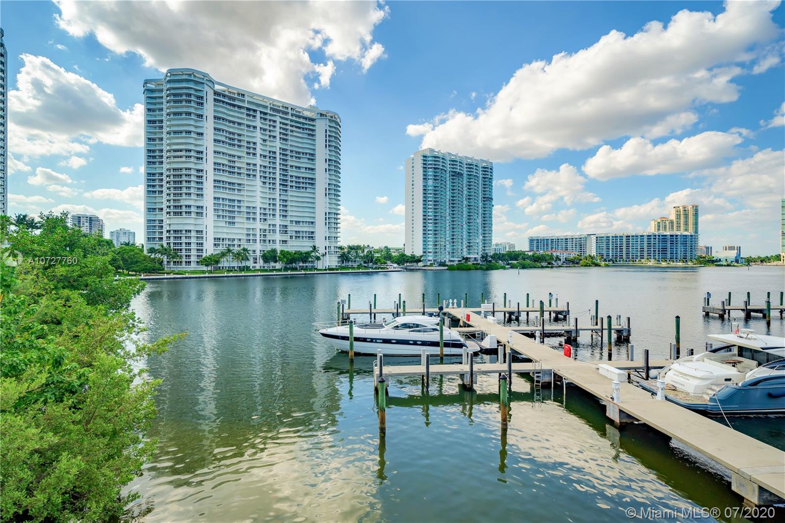 ISLAND ESTATES - Residential