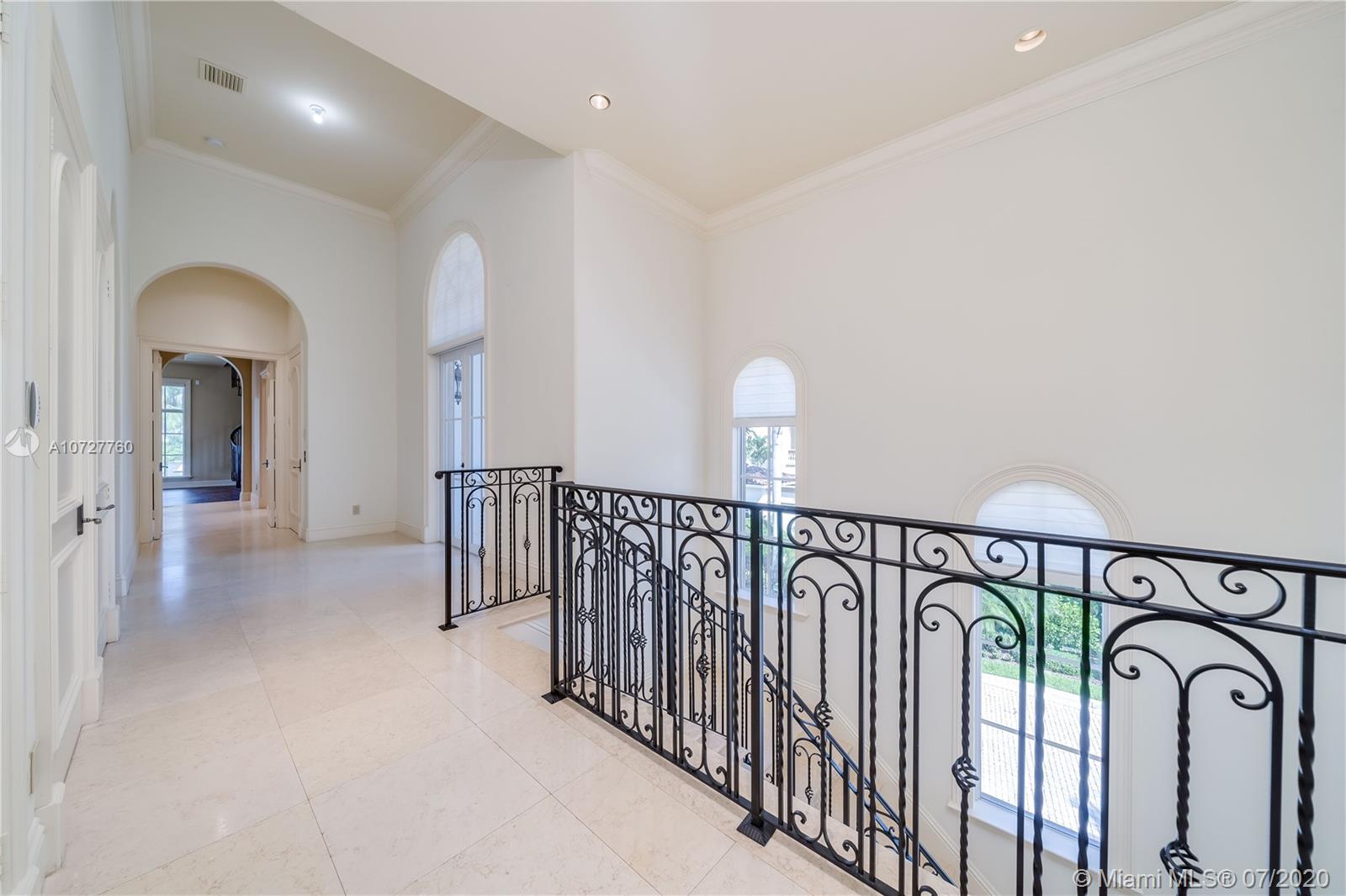 ISLAND ESTATES - Residential