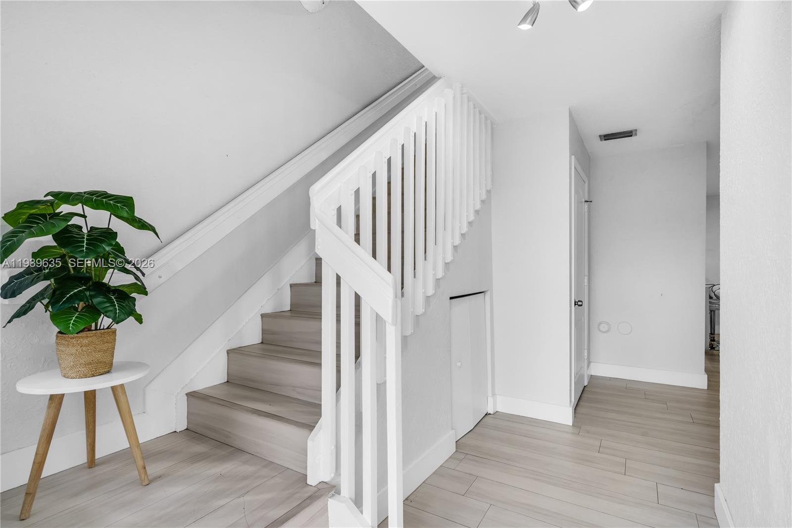 10718 NW 87th Ct 10718