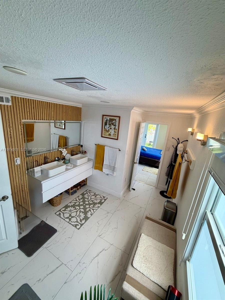 BLUE WATERS TR VILLAGE SE - Residential