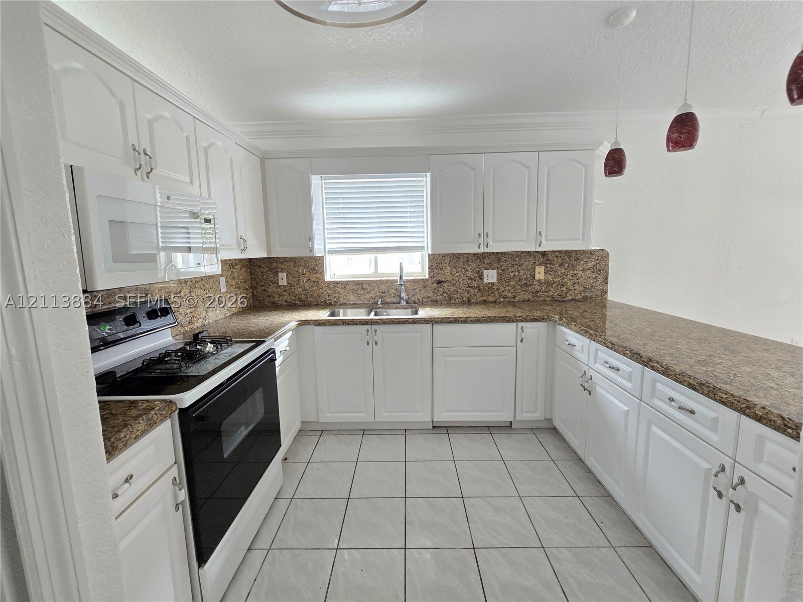 7456 W 34th Ct
