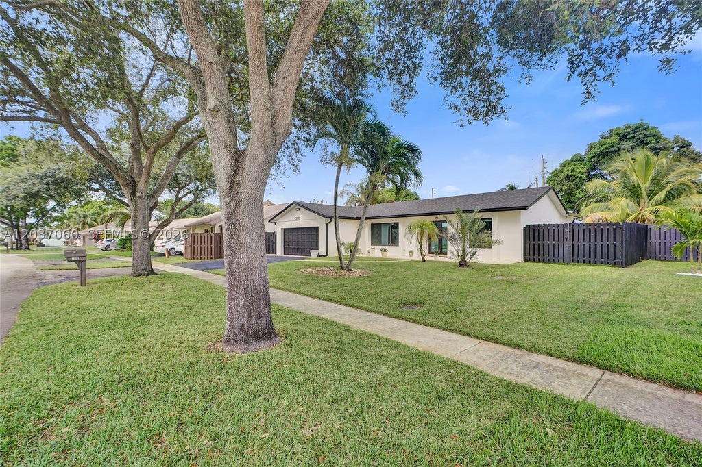 Photo of 5112 SW 87th Ave, Cooper City, FL 33328 (MLS # A12037060)