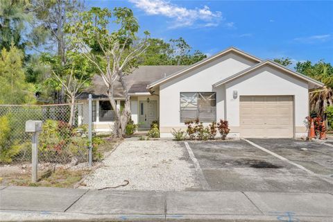 2011 SW 44th Ter Fort Lauderdale FL 33317
