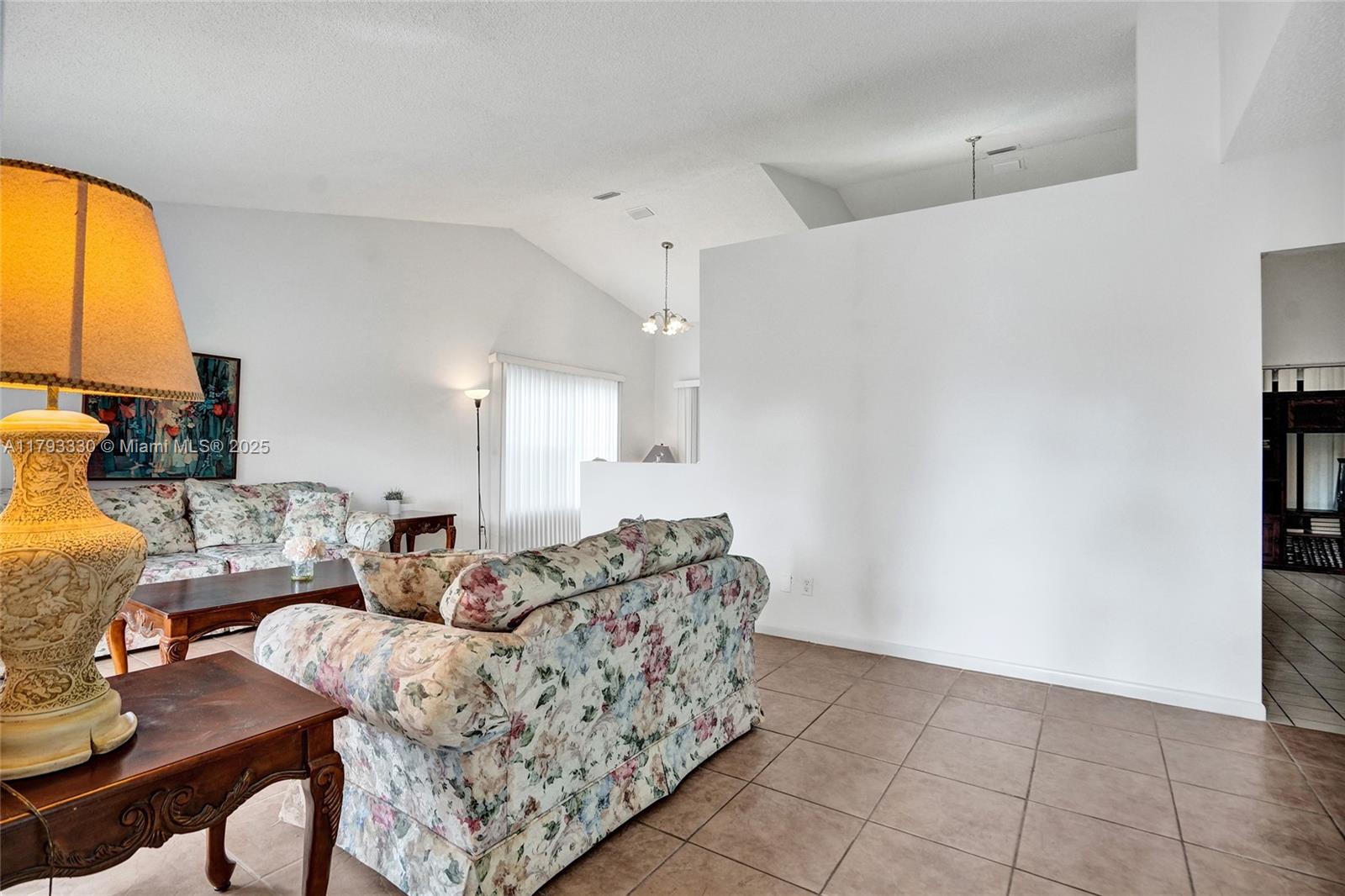 2011 SW 44th Ter