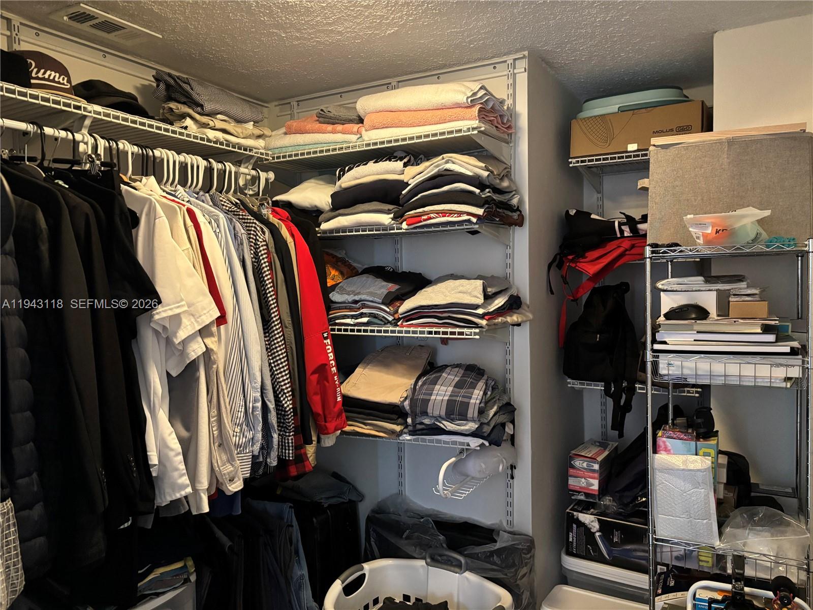 EASTERN SHORES WHITE HOUS - Residential