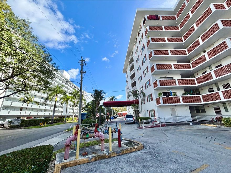 Well-maintained 2-bed, 2-bath corner unit flooded with natural light, located in the secure gated community of Eastern Shores. This spacious residence features updated luxury porcelain tile throughout the living areas and bedrooms. Enjoy serene Intracoastal views from your oversized balcony, also finished with porcelain tile. Ideally situated within walking distance to the Intracoastal Mall, supermarkets, restaurants, and Oleta River State Park. Just minutes from Sunny Isles Beach, Aventura Mall, and places of worship. Building has passed its 50-year inspection. Pet-friendly and investor-friendly—can be rented immediately!