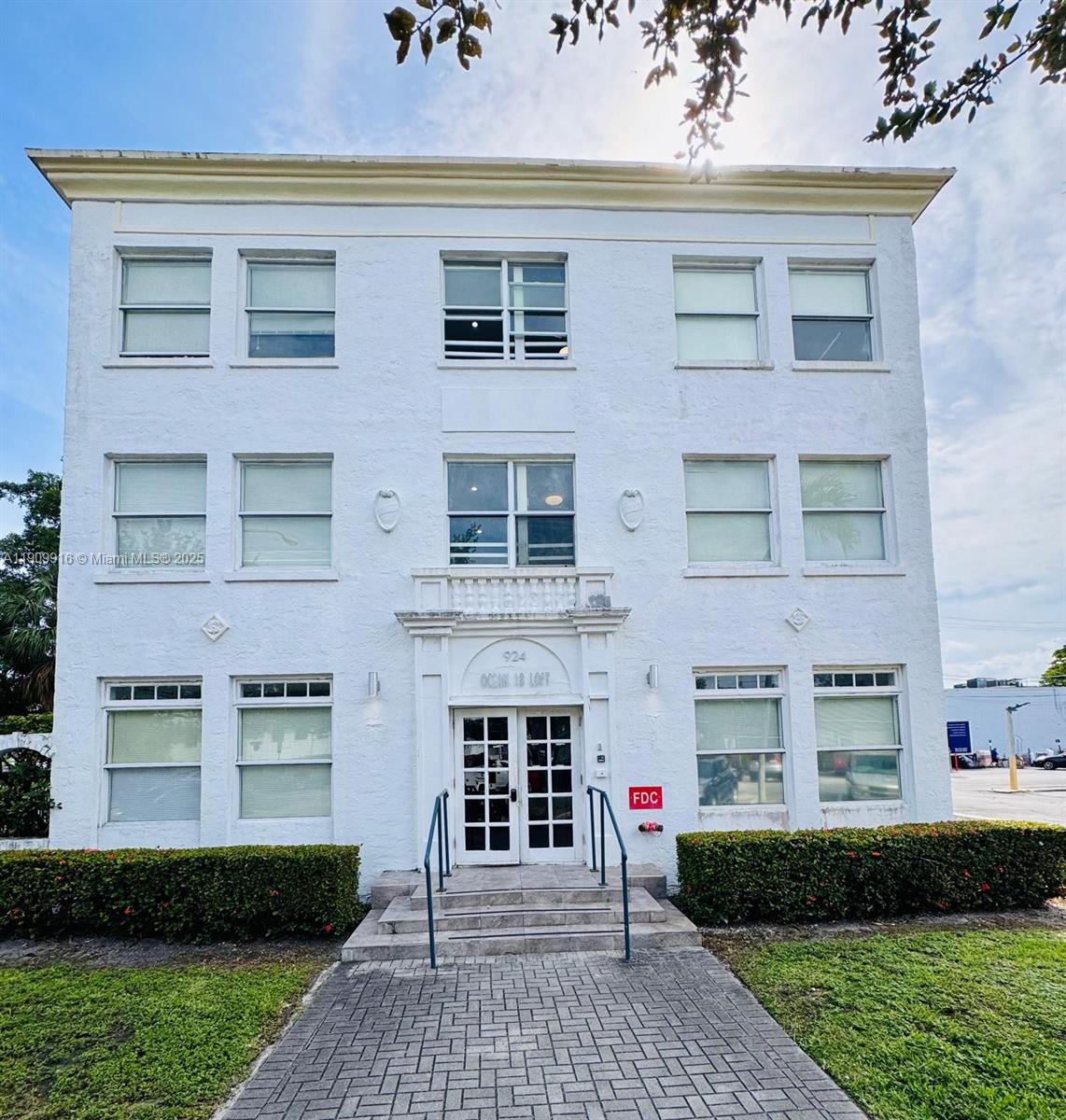 OCEANSIDE SEC ISLE OF NOR - Residential Lease