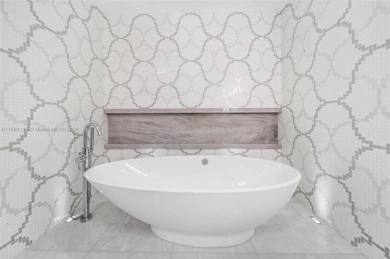 BAL HARBOUR NORTH SOUTH C - Residential