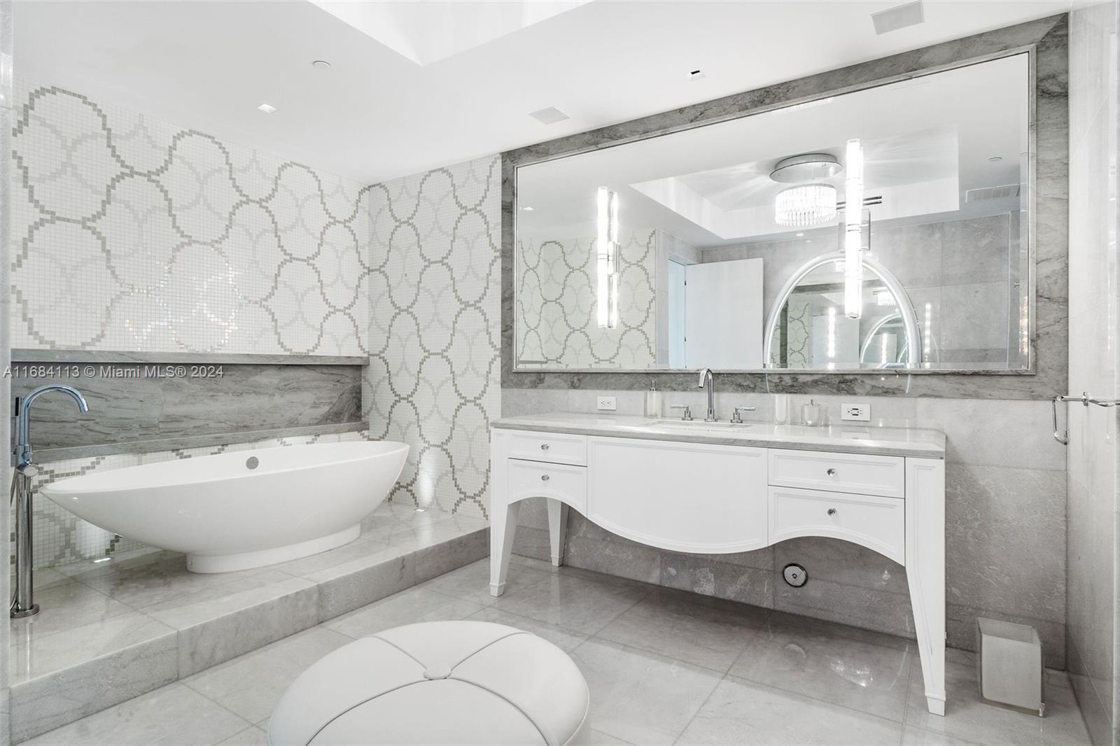 BAL HARBOUR NORTH SOUTH C - Residential
