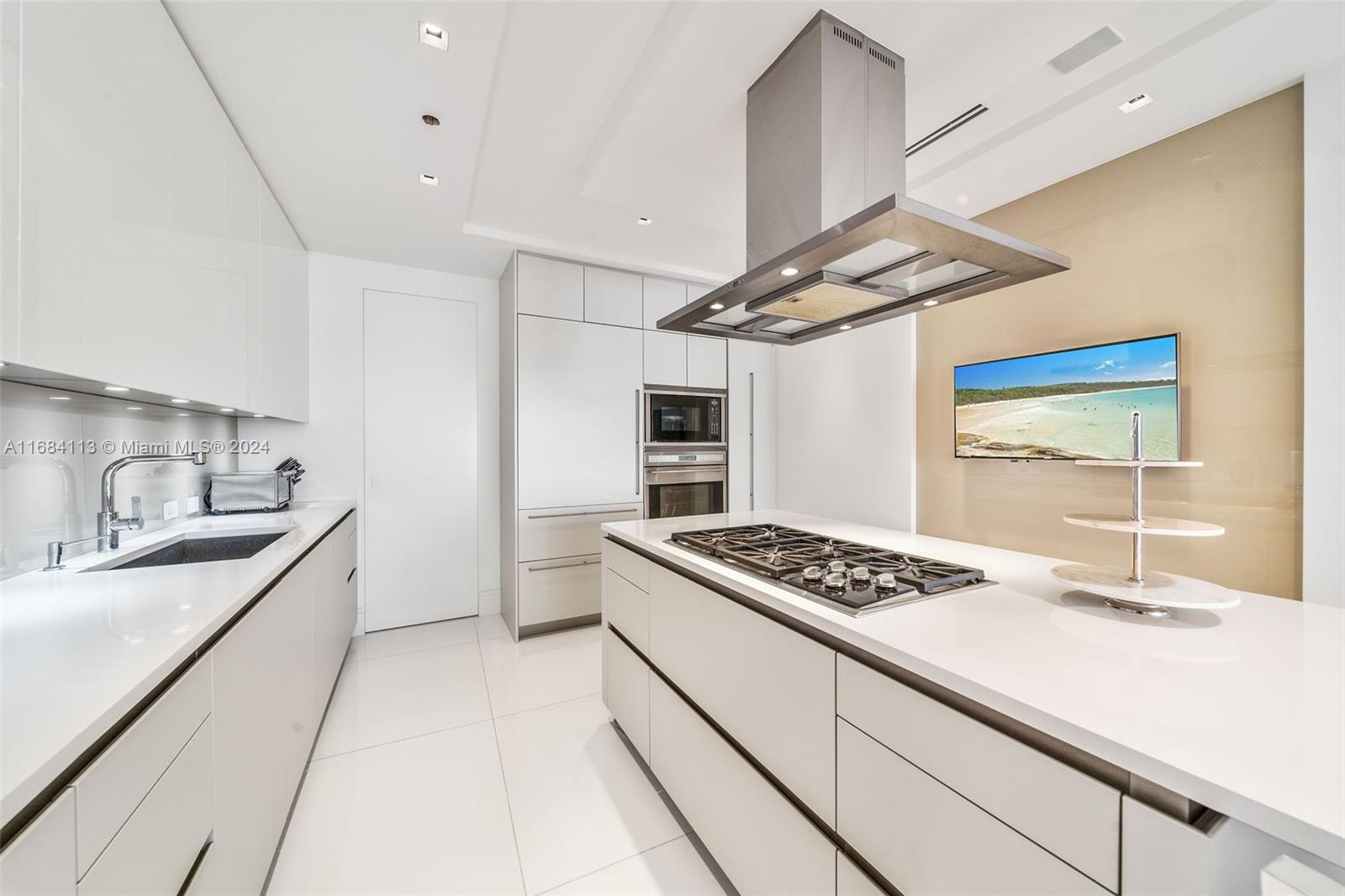 BAL HARBOUR NORTH SOUTH C - Residential