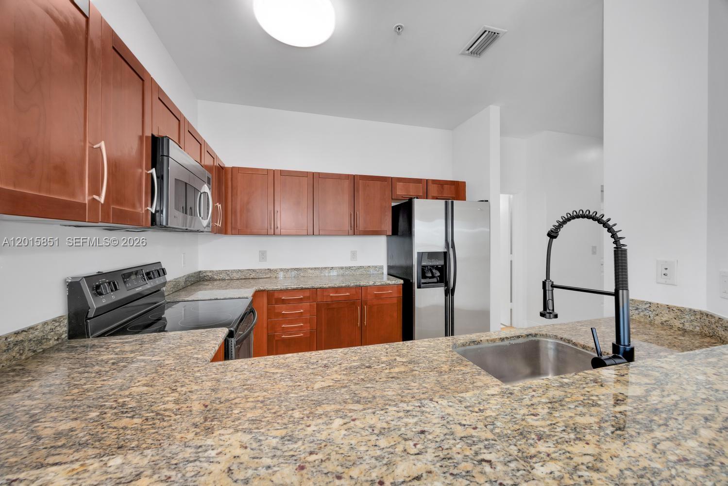 DOWNTOWN DADELAND CONDO N - Residential