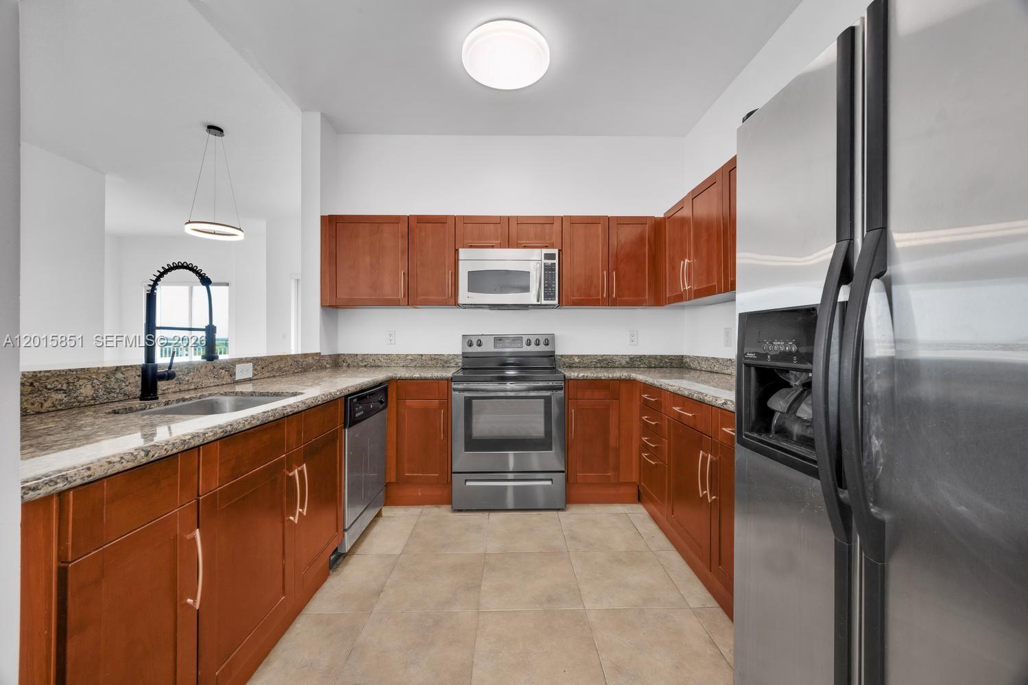 DOWNTOWN DADELAND CONDO N - Residential