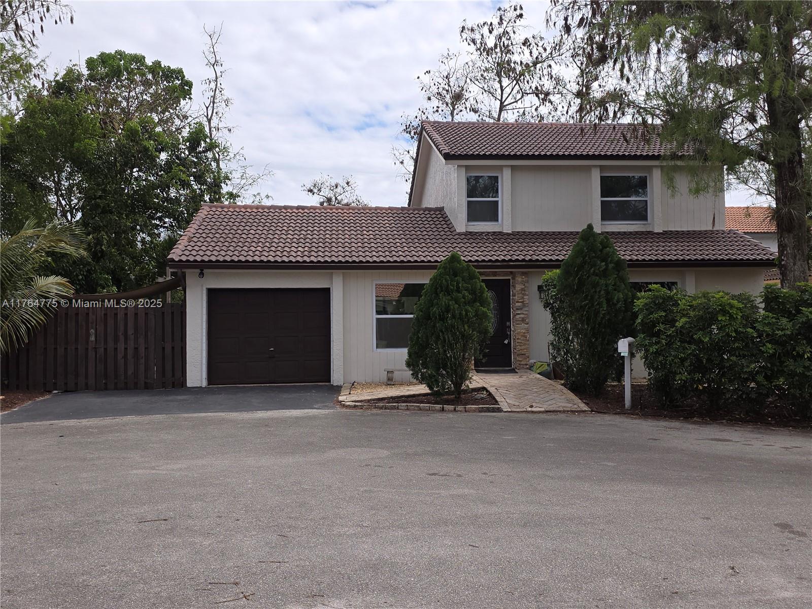 RAMBLEWOOD SOUTH - Residential