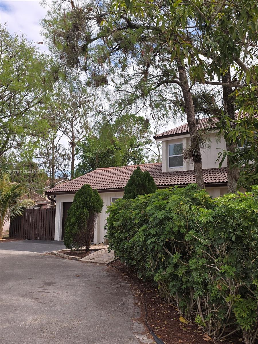 RAMBLEWOOD SOUTH - Residential