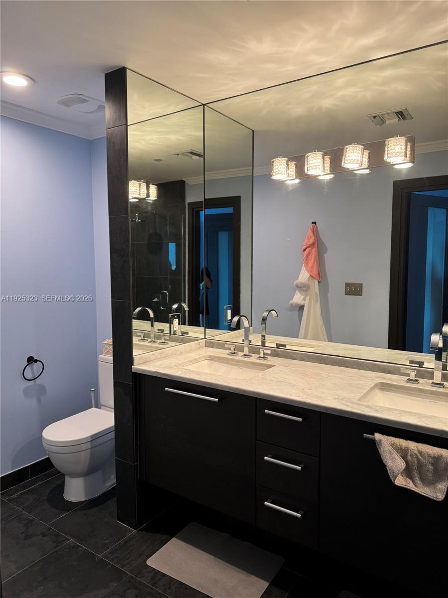 900 BISCAYNE BAY CONDO - Residential Lease