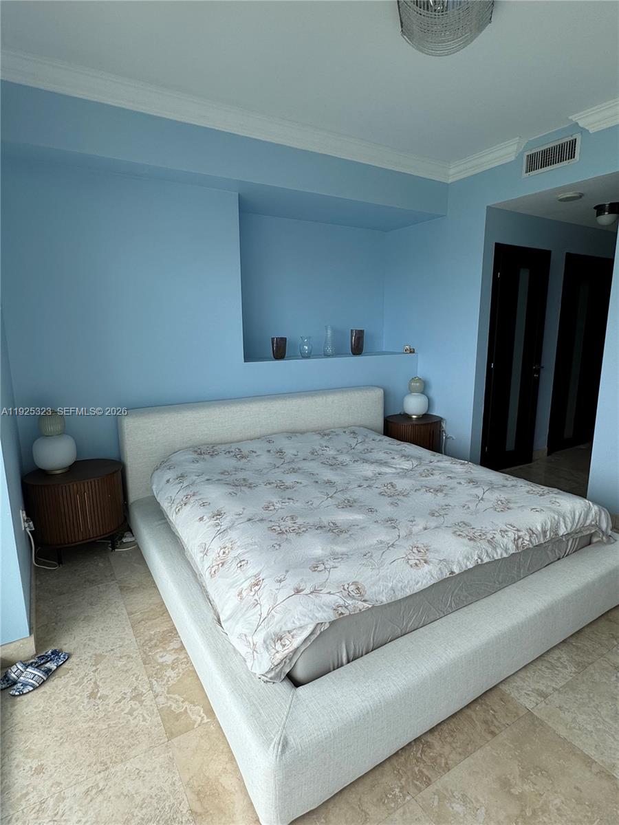 900 BISCAYNE BAY CONDO - Residential Lease